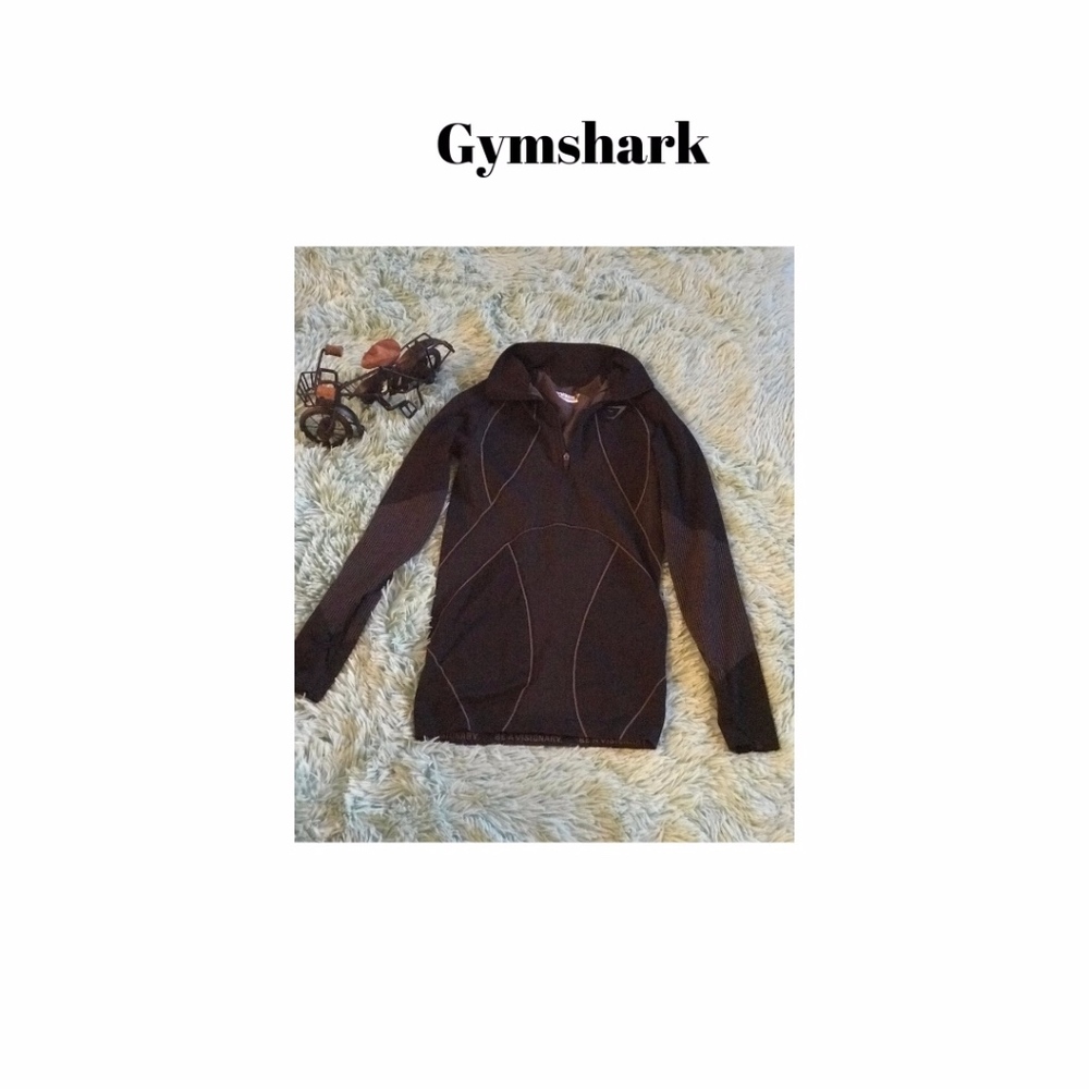 Gymshark super sleek 1/4 zip top size (XS)